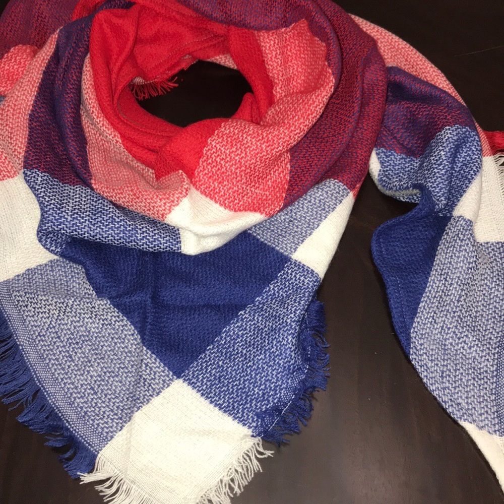 Plaid Triangle Scarf - Perfect for 4th of July - Picture 3 of 4